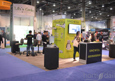 The Chinese company Sinowell specializes in hydroponic equipment and needs.