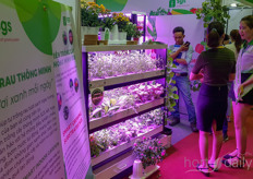 The Smart Growing System & Smart Growing Substrates present options for indoor farmers & homegrowers. 