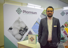 Tayyar Erzurumlu with Phormium travels all over to keep growers in Middle East, East Africa & Asia updated on the benefits of screens.