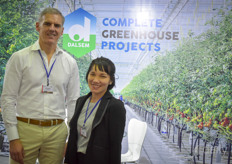 Marc Broeren with Dalsem Greenhouse Projects & the Vietnamese interpretator helping him out in the Vietnamese market. 