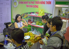 Tinh Binh Duong, growing mandarins & providing them to the domestic & international market.