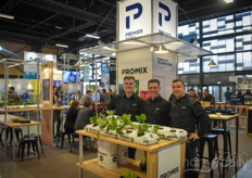 Olivier Julien, Olivier Guillon & Jeremy Cocozza with Premier Tech. By using VR, the team with Premier Tech showed what happens in your substrate. This way they want to make it more clear to growers how their Agtiv and Pro-Mixmc lines help the quality of the crop. Agtiv is a biostimulant solution to enrich the soil and increase the plant resistance. The company pays a lot of attention to the soil life with a special focus on the mycorrhizae products since these contain a high density of viable spores.