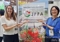 Rebekka Boekhout (VerticalFarmDaily) and Eri Hayashi of the JPFA pictured at the Association's booth