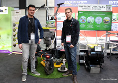 Niek Vlemminx of Aigro and Joost Meijer (Hortiworld). Both companies are working together, with an autonomous driving platform from Aigro with Hortiworld and Biobest's technology to deploy biological control agents in the crop as a result.