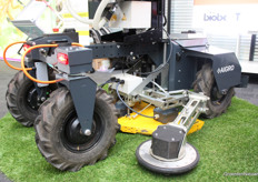 Meanwhile, Aigro's autonomous driving platform also cuts the grass between the racks.