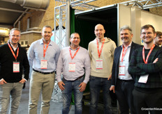 Cooperation partners in the photo: Bakker Barendrecht and Dutch Berries with, from left to right, Michael Suijkerbuijk, Danny Rosler, Miachael van der Zijden and Cornée van der Waal with Bakker Barendrecht and Boudewijn and Job van der Wal on behalf of Dutch Berries.