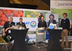 All available at Telermaat: Pati Holland (in the middle) Johan van Tuijl, David Damminga from Soiltech on the right and from Telermaat itself: Fonny Tuijtelaars, Stijn Joghems and Cortian Prosman